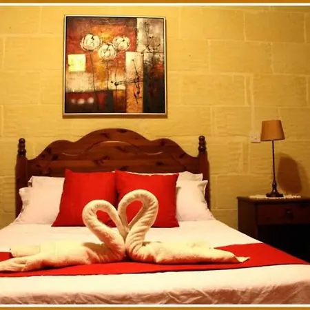 Ta' Sonia Farmhouse With Pool In Semesterbostad *