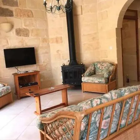 Ta' Sonia Farmhouse With Pool In Semesterbostad Xagħra