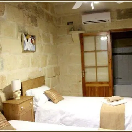 Holiday home Ta' Sonia Farmhouse With Pool In *