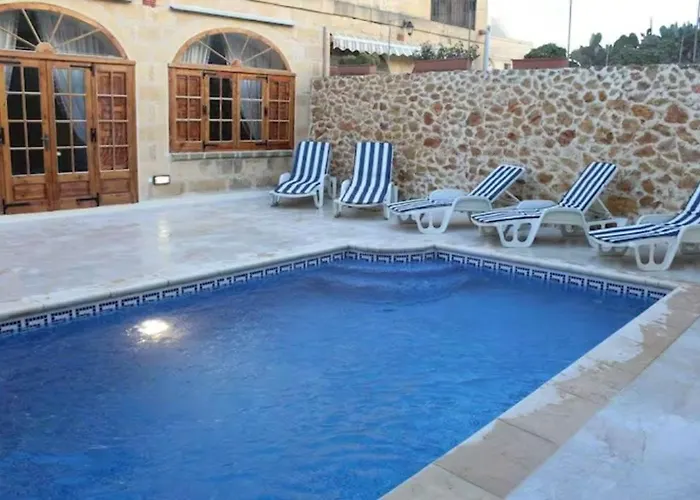 Ta' Sonia Farmhouse With Pool In Casa vacanze Xagħra