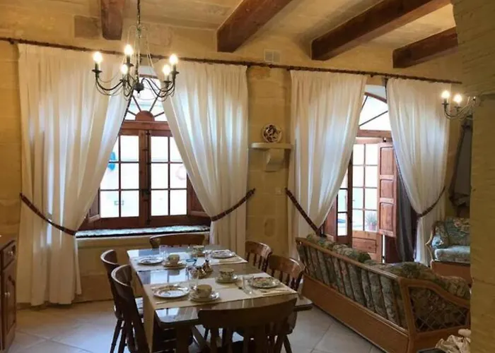 Casa vacanze Ta' Sonia Farmhouse With Pool In *